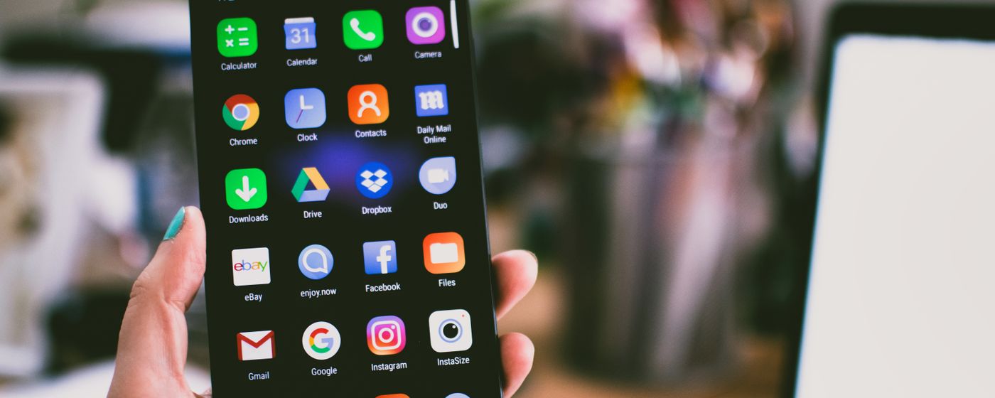 Android-смартфон с приложениями
